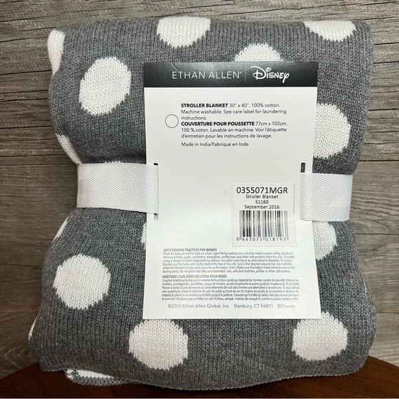 🆕 NWT Ethan Allen Polka Dot White & Gray Knit Throw Blanket, 30’’x 40’’ (New) - Picture 7 of 12